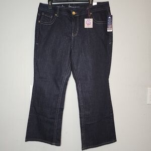 NWT Lane Bryant Genius Fit Bootcoot Darkwash Jeans. women's size 18 short.
